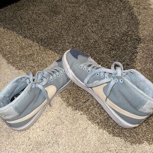 Nike Women's Gray and Cream High-Top Sneakers